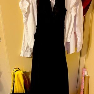 Beautiful Sexy black dress, Elegant, perfect for Christmas parties